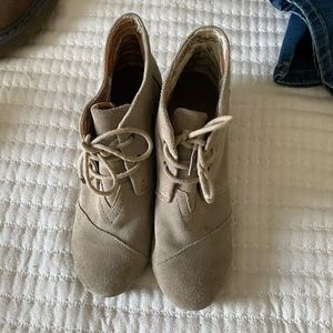 Toms Wedges